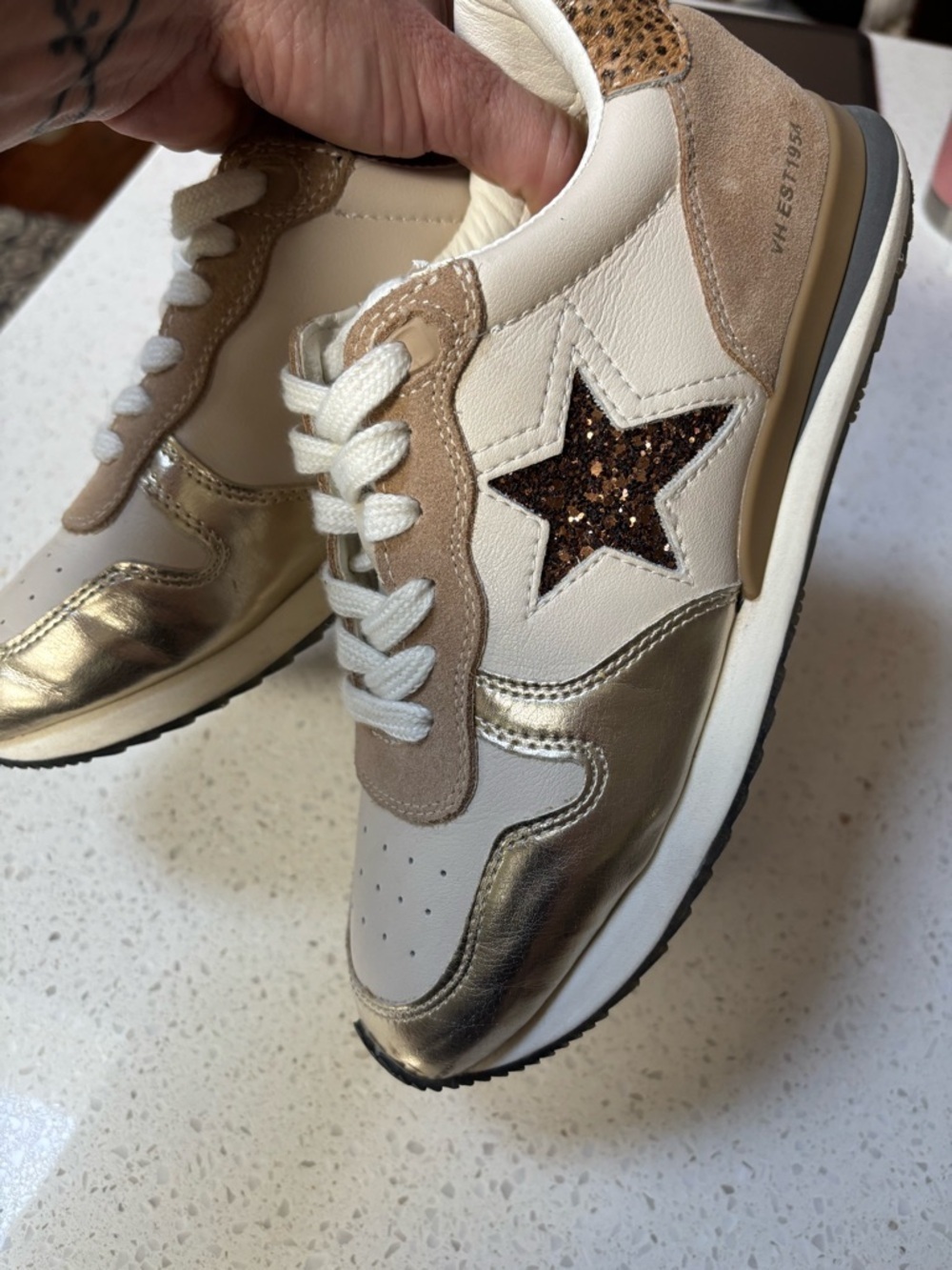 Vintage Havana Rock Star White and Gold Star Sneakers 6.5 - Picture 8 of 8